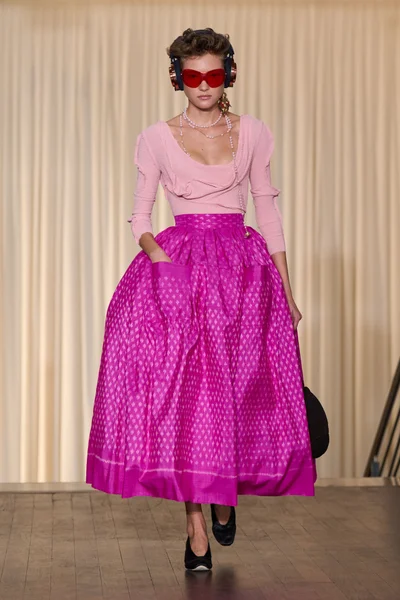 Look 25